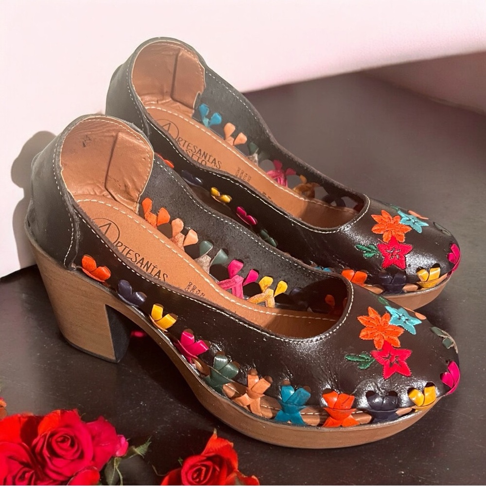 NWOT Leather Embroidered Wedges | Mexican Artesanías Sito High Heels | Size 9